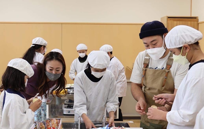 地元小学校での食育活動